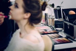 make up artist